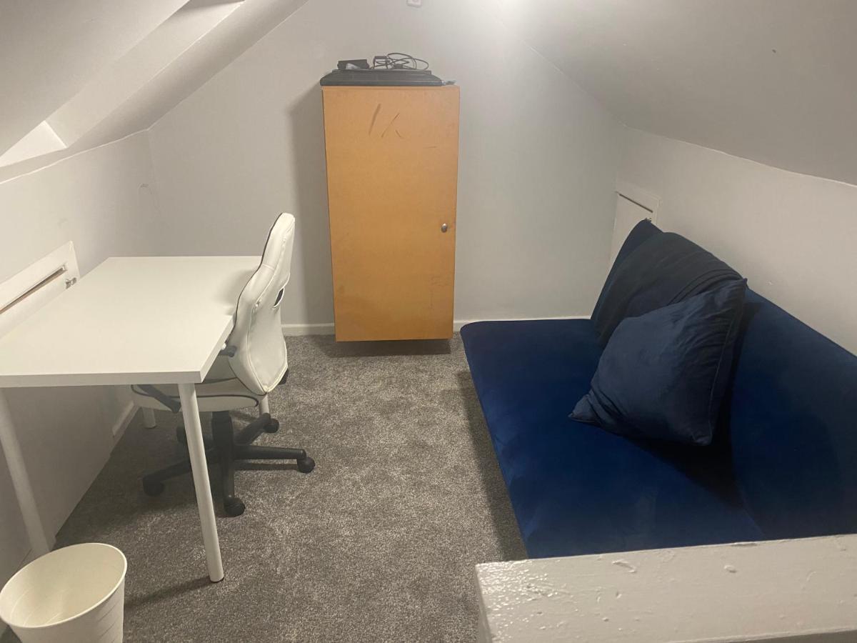 Convenient Room Belfast Exterior photo