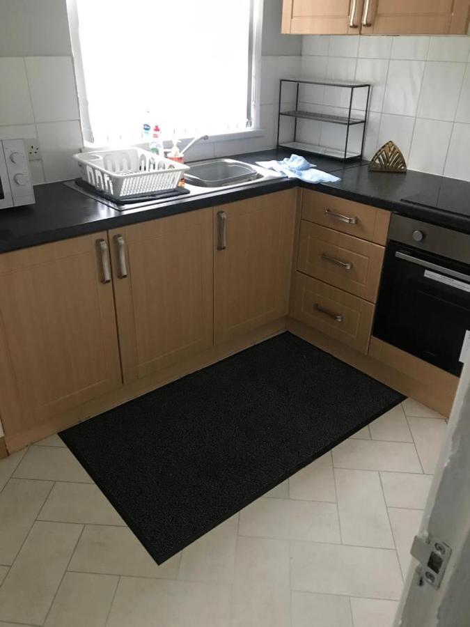 Convenient Room Belfast Exterior photo